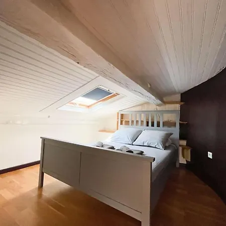 Apartment Le Cocon, T3 Centre Ville, Climatise *